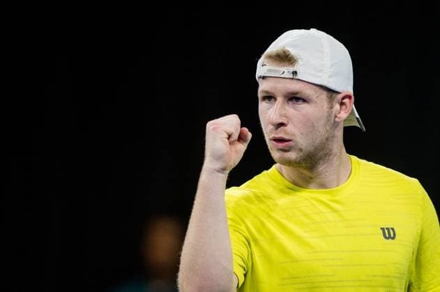 Belgian Gauthier Onclin pictured in action during a qualifications match for the European Open Tennis ATP, Tennis Herren tournament, in Antwerp, Sunday 15 October 2023. JASPERxJACOBS  x77783828x