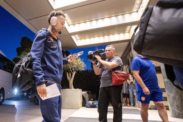ATHENE, Divani Apollon Palace & Thalasso, 15-10-2023 , season 2023 2024 , European Championship, EM, Europameisterschaft Qualification. during press conference, PK, Pressekonferenz Netherlands in Athens, Netherlands player Quilindschy Hartman arriving at hotel Press conference Netherlands in Athens  x22756415x Copyright: