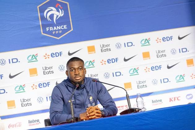 CAMPHIN EN PEVELE - - FOOTBALL - EQUIPE DE FRANCE PHOTOPQR VOIX DU NORD PASCAL BONNIERE ; CAMPHIN EN PEVELE 15.10.2023 l equipe de France de Football au domaine de Luchin avant le match contre l -Ecosse Fofana Youssouf en conference de presse France national team, Nationalteam of soccer on oct 15th 2023. Fofana Youssouf at press conference, PK, Pressekonferenz France  Copyright: xPHOTOPQR VOIXxDUxNORD MAXPPPxPASCALxBONNIEREx 20231015VDN6395 20231015VDN6386A