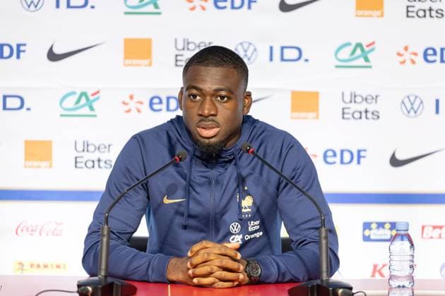 CAMPHIN EN PEVELE - - FOOTBALL - EQUIPE DE FRANCE PHOTOPQR VOIX DU NORD PASCAL BONNIERE ; CAMPHIN EN PEVELE 15.10.2023 l equipe de France de Football au domaine de Luchin avant le match contre l -Ecosse Fofana Youssouf en conference de presse France national team, Nationalteam of soccer on oct 15th 2023. Fofana Youssouf at press conference, PK, Pressekonferenz France  Copyright: xPHOTOPQR VOIXxDUxNORD MAXPPPxPASCALxBONNIEREx 20231015VDN6395 20231015VDN6394A