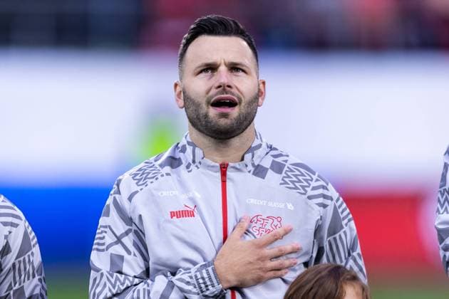 ST GALLEN, SWITZERLAND - OCTOBER 15: Renato Steffen of Switzerland as he lines up for the National Anthemsduring the UEFA EURO, EM, Europameisterschaft,Fussball 2024 European qualifier match between Switzerland and Belarus at Kybunpark on October 15, 2023 in St Gallen, Switzerland. St Gallen Kybunpark Sankt Gallen Switzerland
