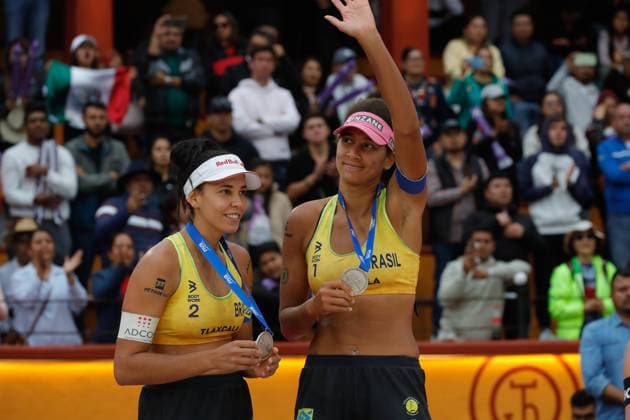 FIVB Beach volleyball, Beachvolleyball World Championships Medal Ceremony October 15, 2023, Tlaxcala, Mexico: Silver medalist Eduarda Duda Lisboa and Ana Patricia Ramos of Brazil celebrate with their medals during the medal ceremony for theWomen s Beach Volleyball World Championship, WM, Weltmeisterschaft Final. October 15, 2023 in Tlaxcala, Mexico.(Photo by Essene Hernandez Eyepix Group) Copyright: xEssenexHernandez xEyepixxGroupx EH_15102023_101595