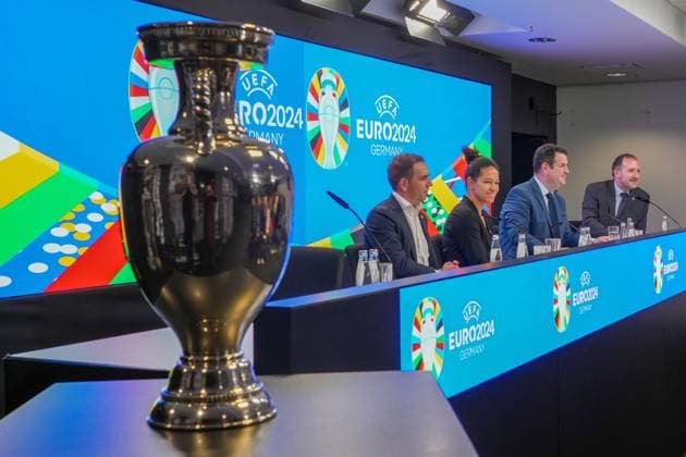 EURO 2024 Turnierdirektor Philipp Lahm, DFB-Vizepräsidentin Celia Sasic und Arbeitsminister Hubertus Heil - 16.10.2023: EURO 2024 Partnerschaft DFB VDV