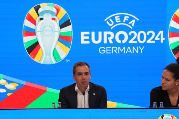 EURO 2024 Turnierdirektor Philipp Lahm, DFB-Vizepräsidentin Celia Sasic - 16.10.2023: EURO 2024 Partnerschaft DFB VDV