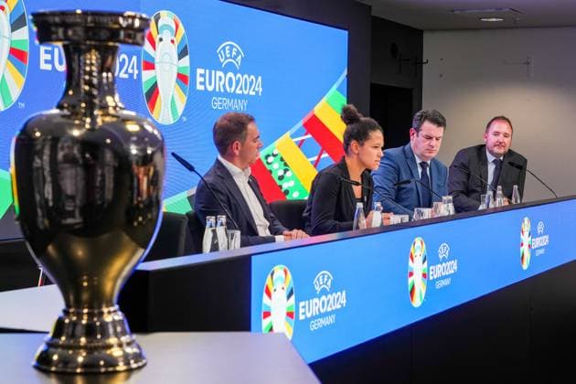 EURO 2024 Turnierdirektor Philipp Lahm, DFB-Vizepräsidentin Celia Sasic und Arbeitsminister Hubertus Heil - 16.10.2023: EURO 2024 Partnerschaft DFB VDV
