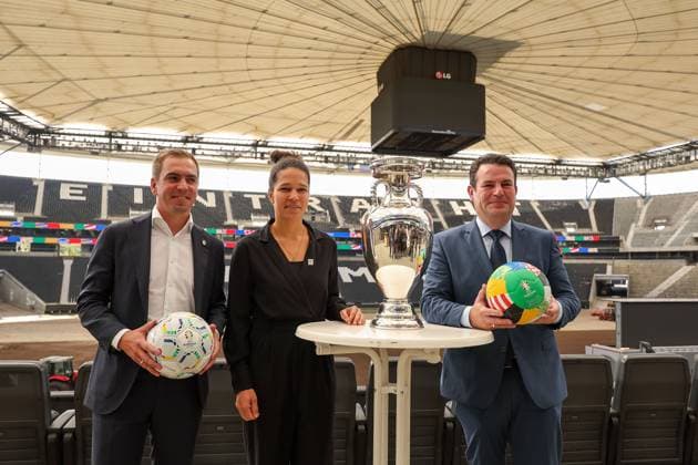 Frankfurt am Main am 16.Oktober 2023 Deutsche Bank Park Medientermin der EURO 2024 GmbH v.l., Willkommen im Deutsche Bank Park Philipp Lahm, Turnierdirektor der UEFA EURO, EM, Europameisterschaft,Fussball 2024 , Celia Å aÅ¡ic, Botschafterin der UEFA EURO 2024 und Hubertus Heil, Bundesminister für Arbeit und Sozial Copyright: JoaquimxFerreira