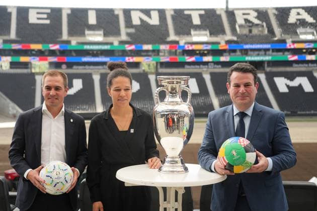 EURO 2024 Turnierdirektor Philipp Lahm, DFB Vizepräsidentin Celia Sasic und Arbeitsminister Hubertus Heil - 16.10.2023: EURO 2024 Partnerschaft DFB VDV