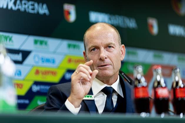 Sport Themen der Woche KW42 Sport Bilder des Tages Jess Thorup (Trainer FC Augsburg), Jess Thorup (Trainer FC Augsburg); FC Augsburg, Pressekonferenz Vorstellung Trainer Jess Thorup *** Jess Thorup coach FC Augsburg , Jess Thorup coach FC Augsburg FC Augsburg, press conference presentation coach Jess Thorup