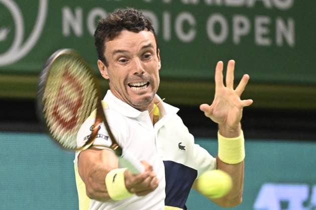STOCKHOLM 20231016 Roberto Bautista Agut (Spanien) i sin match mot Elias Ymer (Sverige) under tennisturneringen Nordic Open i Kungliga Tennishallen pa mandagen. STOCKHOLM SVERIGE x10030x