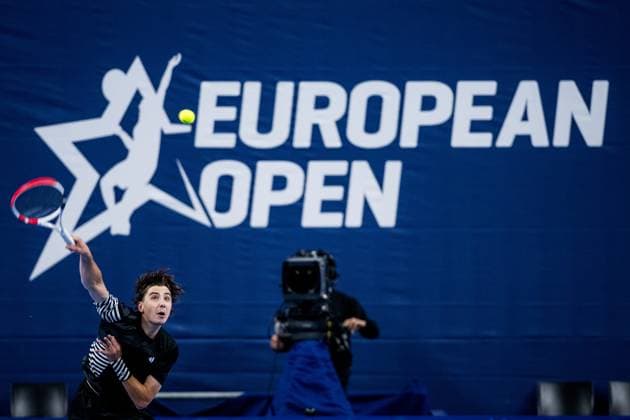 Kazach Alexander Shevchenio pictured in action during a first round match at the European Open Tennis ATP, Tennis Herren tournament, in Antwerp, Tuesday 17 October 2023. JASPERxJACOBS  x77922120x