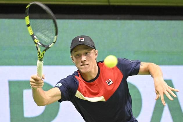 STOCKHOLM 20231017 Leo Borg i sin match mot Laslo Djere (Serbien) under tennisturneringen Nordic Open i Kungliga Tennishallen pa tisdagskvällen. STOCKHOLM SVERIGE x10030x