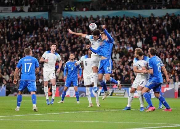 England v Italy UEFA EURO, EM, Europameisterschaft,Fussball 2024 Qualifiers Harry Maguire of England and Giorgio Scalvini of Italy battles for the header during the UEFA Euro 2024 Qualifiers Group C match at Wembley Stadium, London Copyright: xPaulxChestertonx FIL-19118-0070 UK Newspapers OUT