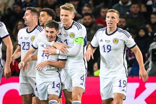 October 17, 2023, Villeneuve-d Ascq, France, France: Billy GILMOUR of Scotland celebrate his goal with teammates during the International Friendly, Länderspiel, Nationalmannschaft match between France and Scotland at Pierre Mauroy Stadium on October 17, 2023 in Villeneuve-d Ascq near Lille, France. Villeneuve-d Ascq France - ZUMAm308 20231017_zsp_m308_003 Copyright: xMatthieuxMirvillex