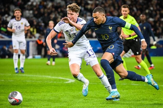 October 17, 2023, Villeneuve-d Ascq, France, France: Jack HENDRY of Scotland and Kylian MBAPPE of France during the International Friendly, Länderspiel, Nationalmannschaft match between France and Scotland at Pierre Mauroy Stadium on October 17, 2023 in Villeneuve-d Ascq near Lille, France. Villeneuve-d Ascq France - ZUMAm308 20231017_zsp_m308_004 Copyright: xMatthieuxMirvillex
