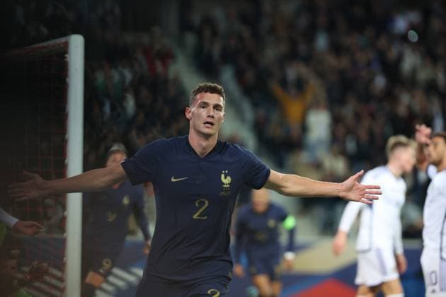 FRANCE - ECOSSE PHOTOPQR LE PARISIEN Le Parisien Arnaud Journois ; VILLENEUVE D ASCQ ; 17 10 2023 ; FOOTBALL , 17 10 2023 , DECATHLON ARENA STADE PIERRE MAUROY , VILLENEUVE D ASCQ MATCH AMICAL FRANCE - ECOSSE Joie de Benjamin Pavard. PHOTO LE PARISIEN ARNAUD JOURNOIS Friendly football match between France and Scotland at Pierre-Mauroy stadium, in Villeneuve-D Ascq, France, on October 17, 2023.