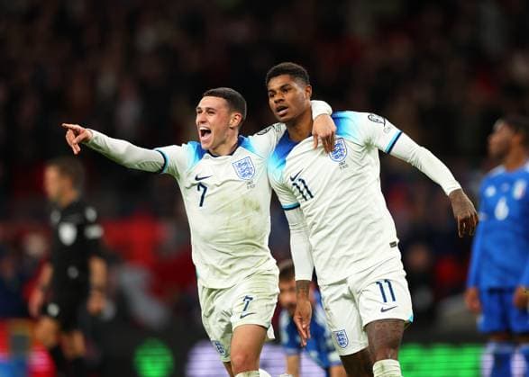 17th October 2023; Wembley Stadium, London, England; UEFA EURO, EM, Europameisterschaft,Fussball 2024 Qualifying Football, England versus Italy; Marcus Rashford of England celebrates with Phil Foden of England after scoring his sides 2nd goal in the 57th minute to make it 2-1  ActionPlus12566271 JohnxPatrickxFletcher