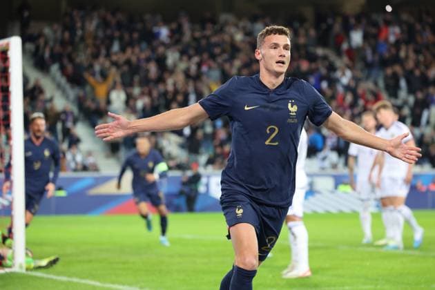 Joie de Benjamin PAVARD (France) lors du match amical France vs Ecosse, Decathlon Arena stade Pierre Mauroy, le 17 octobre 2023 FOOTBALL : FRANCE vs ECOSSE - AMICAL - 17 10 2023 LaurentSanson Panoramic 