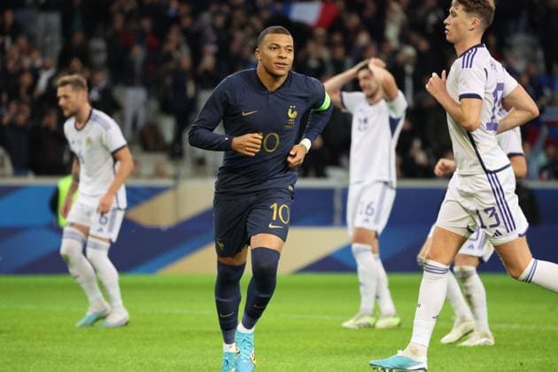 But de Kylian MBAPPE (France) lors du match amical France vs Ecosse, Decathlon Arena stade Pierre Mauroy, le 17 octobre 2023 FOOTBALL : FRANCE vs ECOSSE - AMICAL - 17 10 2023 LaurentSanson Panoramic 