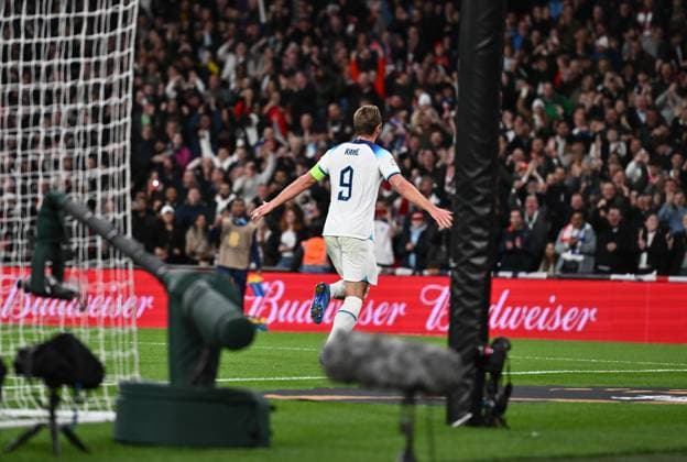 LONDON, ENGLAND - OCTOBER 17: Harry Kane of England celebrates after scoring goal during the UEFA EURO, EM, Europameisterschaft,Fussball 2024 European qualifier match between England and Italy at Wembley Stadium on October 17, 2023 in London, E England v Italy: Group C - UEFA EURO 2024 European Qualifiers Copyright: xSebastianxFrejx