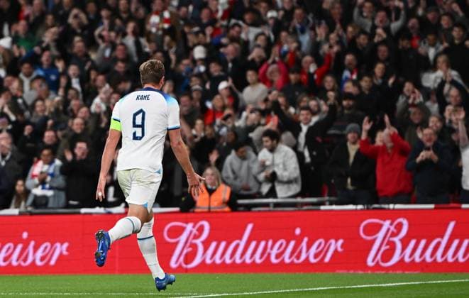 LONDON, ENGLAND - OCTOBER 17: Harry Kane of England celebrates after scoring goal during the UEFA EURO, EM, Europameisterschaft,Fussball 2024 European qualifier match between England and Italy at Wembley Stadium on October 17, 2023 in London, E England v Italy: Group C - UEFA EURO 2024 European Qualifiers Copyright: xSebastianxFrejx
