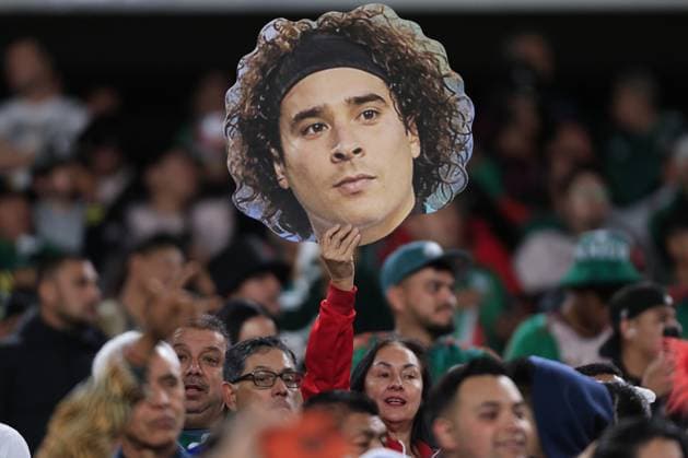 RECORD DATE NOT STATED Seleccion Mexico 2023 Mexico vs Germany Fans o Aficion with Mask of Guillermo Ochoa during the game Mexican national team, Nationalteam (Mexico) vs Germany, the friendly preparation, at Lincoln Financial Field Stadium, on October 17, 2023. <br><br> Fans o Aficion con mascara de Guillermo Ochoa durante el partido Seleccion Mexicana (Mexico) vs Alemania, amistoso de preparacion en el Lincoln Financial Field Stadium, el 17 de Octubre de 2023. PHILADELPHIA PENSILVANIA UNITED STATES  Copyright: xUlisesxNaranjox 20231017215613_SMN_23_AM_MEX_GER_OCHOA265