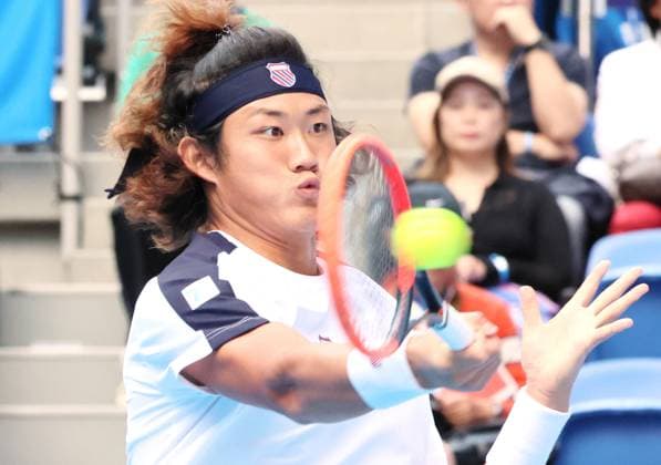 October 18, 2023, Tokyo, Japan - Zhang Zhizhen of China returns the ball against Hubert Hurkacz of Poland during the first round match of the Japan Open tennis championships at the Ariake Colosseum in Tokyo on Wednesday, October 18, 2023. (photo by Yoshio Tsunoda AFLO) Noxthirdxpartyxsales  (0309086898st)