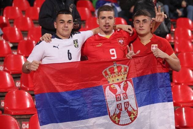 Fußball, EM Quali, Serbien - Montenegro SERBIA vs MONTENEGRO Supporters football Serbia vs Montenegro UEFA European Championship, EM, Europameisterschaft qualification match, Rajko Mitic stadium, Belgrade 17.10.2023 Foto: FOOTBALL, SERBIA, MONTENEGRO, UEFA EUROPEAN CHAMPIONSHIP QUALIFICATION, EURO Beograd Rajko Mitic stadium Serbia Copyright: xMarkoxMetlas xMNxPressx
