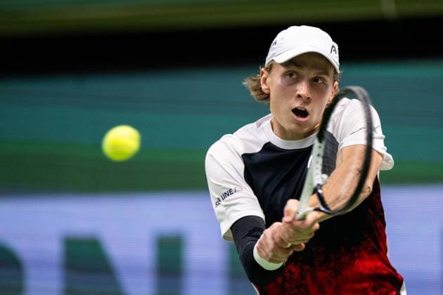 231018 Emil Ruusuvuori of Finland during day 5 of the Nordic Open tennis tournament on October 18, 2023 in Stockholm. Photo: Emma Wallskog BILDBYRAN COP 320 EW0271 tennis nordic open dag 5 bbeng Copyright: EMMAxWALLSKOG BB231018EW019