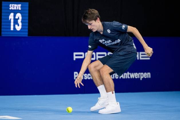 illustration picture shows a ball kid during and a second round doubles match at the European Open Tennis ATP, Tennis Herren tournament, in Antwerp, Wednesday 18 October 2023. JASPERxJACOBS  x77985121x