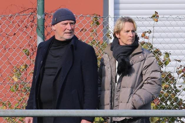Walbeck, Deutschland 15. Oktober 2023: Regionalliga Frauen - West - 2023 2024 - SV Walbeck vs. 1. FC Köln U20 Im Bild: 2. vl. die erkrankte Bundestrainerin Martina Voss-Tecklenburg mit Ehemann Hermann Tecklenburg Nordrhein Westfalen Copyright: xFotostandx xVanxderxVeldenx