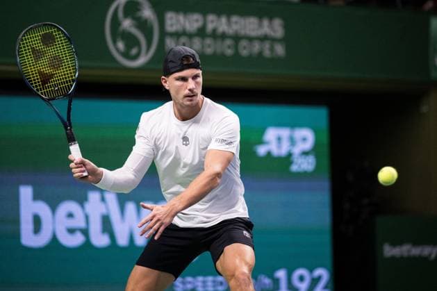 231018 Marton Fucsovics of Hungary during day 5 of the Nordic Open tennis tournament on October 18, 2023 in Stockholm. Photo: Emma Wallskog BILDBYRAN COP 320 EW0271 tennis nordic open dag 5 bbeng Copyright: EMMAxWALLSKOG BB231018EW042