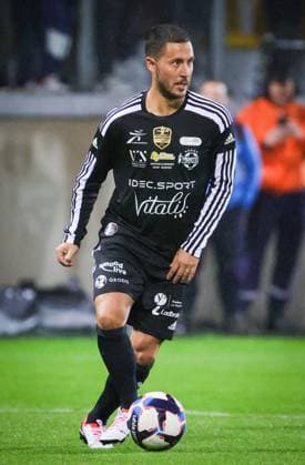 Belgium s Eden Hazard pictured in action during a gala soccer game between Variety Club France with various personnalities and a team of Calais, for Les Pieces Jaunes association, Wednesday 18 October 2023, in Calais, France. Belgian Hazard announced last week his retirement. VIRGINIExLEFOUR  x77995758x