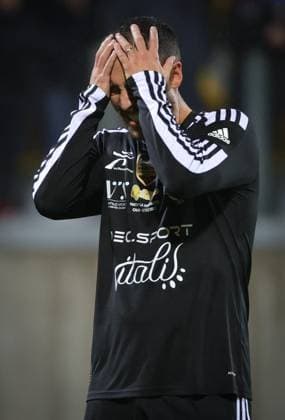 Belgium s Eden Hazard pictured during a gala soccer game between Variety Club France with various personnalities and a team of Calais, for Les Pieces Jaunes association, Wednesday 18 October 2023, in Calais, France. Belgian Hazard announced last week his retirement. VIRGINIExLEFOUR  x77995863x