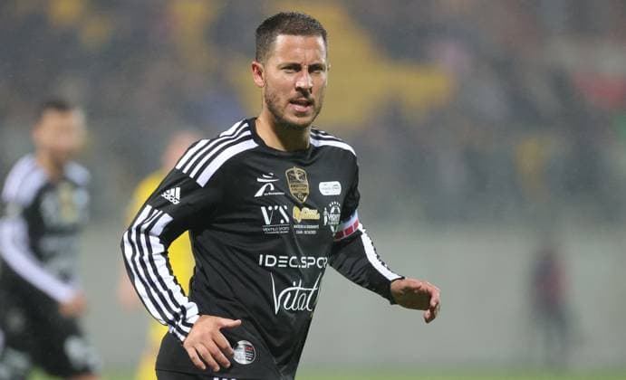 Belgium s Eden Hazard pictured during a gala soccer game between Variety Club France with various personnalities and a team of Calais, for Les Pieces Jaunes association, Wednesday 18 October 2023, in Calais, France. Belgian Hazard announced last week his retirement. VIRGINIExLEFOUR  x77997288x