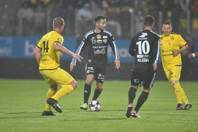 Yohan Cabye (variÃ tÃ s) FOOTBALL : VariÂŽtÂŽs Club de France va Team Calais - Match de gala - 18 10 2023 FredericChambert Panoramic 