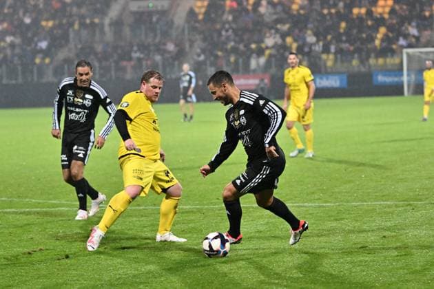 Eden Hazard (variÃ tÃ s) FOOTBALL : VariÂŽtÂŽs Club de France va Team Calais - Match de gala - 18 10 2023 FredericChambert Panoramic 