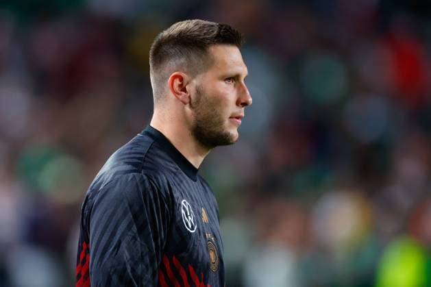 PHILADELPHIA, PA - OCTOBER 17: Niklas Sule 15 of Germany prior to the International Friendly, Länderspiel, Nationalmannschaft between Germany and Mexico at Lincoln Financial Field on October 17, 2023 in Philadelphia, Pennsylvania. (Photo by Rich Graessle Icon Sportswire) SOCCER: OCT 17 Mexico vs Germany EDITORIAL USE ONLY Icon23101825696