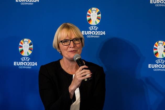 Pressekonferenz zur Bekanntgabe der Partnerschaft zwischen VDV und EURO 2024 GmbH; 19.10.2023 Stefanie Haaks, Vorstandsvorsitzende der Kölner Verkehrs-Betriebe und VDV-Praesidiumsmitglied Pressekonferenz zur Bekanntgabe der Partnerschaft zwischen VDV und EURO 2024 GmbH, Koeln, RheinEnergieStadion am 19.10.2023 Copyright: xBEAUTIFULxSPORTS Wunderlx