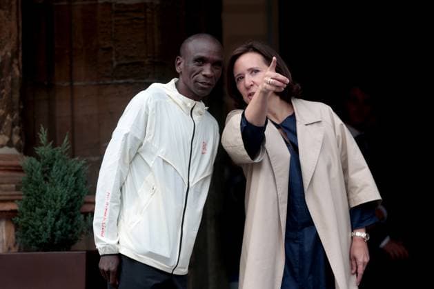 Photo: Juan Carlos Rojas LaPresse ------------------------------------------------------------- Eliud Kipchoge Medallista ol& xed;mpico nacido en Kenia especialista en las carreras de fondo y en la marat& xf3;n,bicampe& xf3;n ol& xed;mpico en marat& xf3;n en los a& xf1;os 2016 y 2020 y campe& xf3;n mundial de 5000 metros en 2003.2& x200b; Particip& xf3; en cuatro Juegos Ol& xed;mpicos de Verano, obteniendo en total cuatro medallas: bronce en Atenas 2004 (5000 m), plata en Pek& xed;n 2008 (5000 m), oro en R& xed;o de Janeiro 2016 (marat& xf3;n) y oro en Tokio 2020. Gan& xf3; dos medallas en el Campeonato Mundial de Atletismo, oro en 2003 y plata en 2007, y una medalla de bronce en el Campeonato Mundial de Atletismo en Pista Cubierta de 2006.2 El 25 de septiembre de 2022 estableci& xf3; una nueva plusmarca mundial de marat& xf3;n (2:01:09) en la Marat& xf3;n de Berl& xed;n, superando la que & xe9;l hab& xed;a logrado en 2018.4& x200b; Foto: Juan Carlos Rojas LaPresse 20231019 Eliud Kipchoge Olympic medalist born in Kenya, specialist in long-distance races and the marathon, two-time Olympic marathon champion in 2016 and 2020 and 5000 meter world champion in 2003.2 He participated in four Summer Olympic Games, Olympische Spiele, Olympia, OS obtaining a total of four medals: bronze in Athens 2004 (50 Copyright: xJuanxCarlosxRojas LaPressex