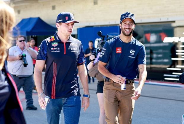 1 Max Verstappen (NLD, Oracle Red Bull Racing), 3 Daniel Ricciardo (AUS, Scuderia AlphaTauri), F1 Grand Prix of USA at Circuit of The Americas on October 19, 2023 in Austin, United States of America. (Photo by HOCH ZWEI) Austin United States of America