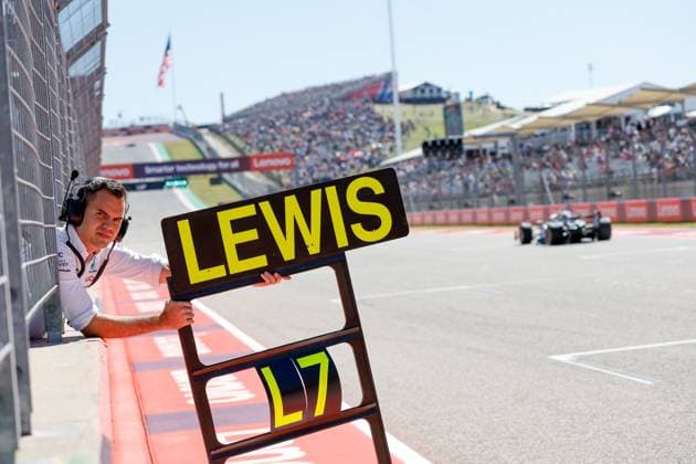 Pitboard for 44 Lewis Hamilton (GBR, Mercedes-AMG Petronas F1 Team), F1 Grand Prix of USA at Circuit of The Americas on October 20, 2023 in Austin, United States of America. (Photo by HOCH ZWEI) Austin United States of America
