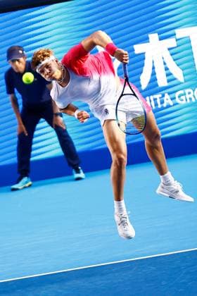 October 21, 2023, Tokyo, Japan: Ben SHELTON (USA) serves against Marcos GIRON (USA) during their singles semi-final match of the Kinoshita Group Japan Open Tennis Championships 2023 at the Ariake Coliseum. This is the longest-running ATP, Tennis Herren Tour tournament in Asia, first held in 1972. The tournament runs from October 16 to 22. Tokyo Japan - ZUMAm191 20231021_aap_m191_001 Copyright: xRodrigoxReyesxMarinx