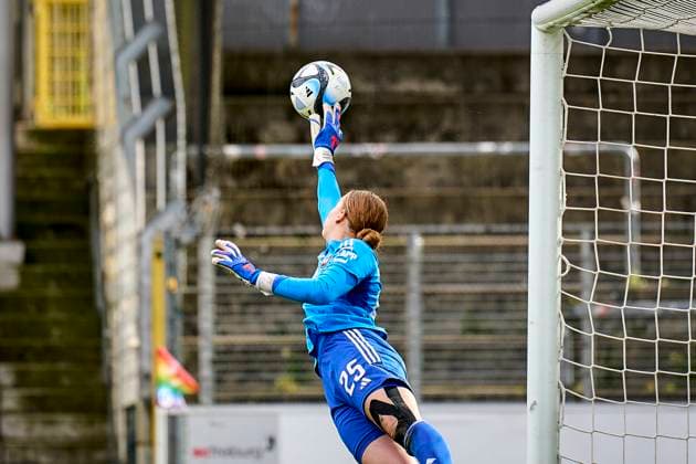 Kristin Krammer (25, 1. FC Nürnberg FCN ) Freisteller - Einzelbild - freigestellt - 21.10.2023 - Fussball - Saison 2023 2024 - 1. Frauen - Fussball - Bundesliga - 05. Spieltag: SC Freiburg - 1. FC Nürnberg FCN ( Club ) - Sportfoto Zink PeKo - xpexkox -