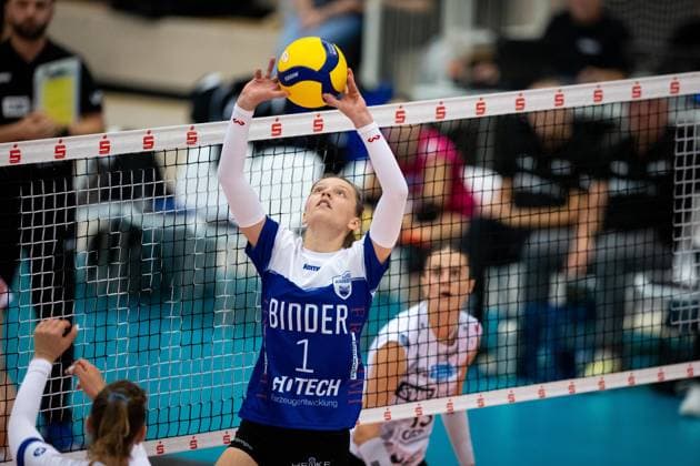 2. Bundesliga Frauen Pro: Schwarz-Weiss Erfurt vs. Binder Blaubaeren TSV Flacht; Erfurt; 21.10.2023 Saskia Lenk ( 1; Binder Blaubaeren TSV Flacht) 2. Bundesliga Frauen Pro: Schwarz-Weiss Erfurt vs. Binder Blaubaeren TSV Flacht; Riethsporthalle Erfurt; 21.10.2023 Copyright: xBEAUTIFULxSPORTS Duehringx