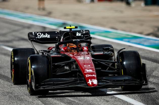 24 ZHOU Guanyu (chi), Alfa Romeo F1 Team Stake C43, action during the 2023 Formula 1 Lenovo United States Grand Prix, 18th round of the 2023 Formula One World Championship, WM, Weltmeisterschaft from October 20 to 22, 2023 on the Circuit of The Americas, in Austin, USA - F1 - US GRAND PRIX 2023 DPPI Panoramic  00123040__R3_1068