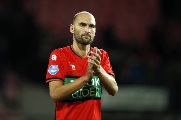 NIJMEGEN - Bas Dost of NEC Nijmegen during the Dutch Eredivisie match between NEC and Almere City FC in De Goffert on October 21, 2023 in Nijmegen, Netherlands. ANP BART STOUTJESDIJK Dutch Eredivisie 2023 2024 xVIxANPxSportx xxANPxIVx 481708990 originalFilename: 481708990.jpg