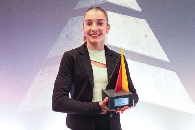 Bilder des Jahres 2023, Sport 10 Oktober Sport Themen der Woche KW42 Juniorsportler:in des Jahres 2023, 21.10.2023 Turnerin Helen Kevric ist Sporthilfe Juniorsportlerin 2023 ; Juniorsportler:in des Jahres 2023 am 21.10.2023, Meerbusch. *** Junior athlete in of the year 2023, 21 10 2023 gymnast Helen Kevric is Sporthilfe Junior athlete 2023 Junior athlete in of the year 2023 on 21 10 2023, Meerbusch Copyright: xBEAUTIFULxSPORTS KennyxBeelex