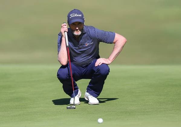 RICHMOND, VA - OCTOBER 21: Mark Hensby surveys the slope of the 17th green during the second round of the Dominion Energy Charity Classic on October 21, 2023, at The Country Club of Virginia played on the James River Course in Richmond, VA. (Photo by Lee Coleman Icon Sportswire) GOLF: OCT 21 PGA, Golf Herren Tour Champions Dominion Energy Charity Classic EDITORIAL USE ONLY Icon1552310210672