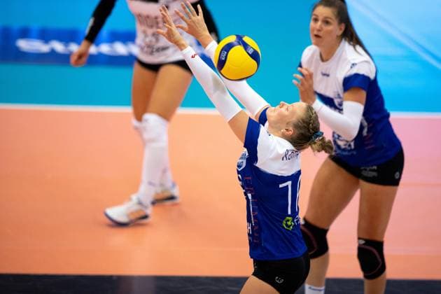 2. Bundesliga Frauen Pro: Schwarz-Weiss Erfurt vs. Binder Blaubaeren TSV Flacht; Erfurt; 21.10.2023 Pauline Kemper ( 16; Binder Blaubaeren TSV Flacht) 2. Bundesliga Frauen Pro: Schwarz-Weiss Erfurt vs. Binder Blaubaeren TSV Flacht; Riethsporthalle Erfurt; 21.10.2023 Copyright: xBEAUTIFULxSPORTS Duehringx