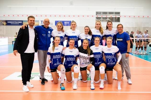 2. Bundesliga Frauen Pro: Schwarz-Weiss Erfurt vs. Binder Blaubaeren TSV Flacht; Erfurt; 21.10.2023 Mannschaftsfoto ( Binder Blaubaeren TSV Flacht) 2. Bundesliga Frauen Pro: Schwarz-Weiss Erfurt vs. Binder Blaubaeren TSV Flacht; Riethsporthalle Erfurt; 21.10.2023 Copyright: xBEAUTIFULxSPORTS Duehringx